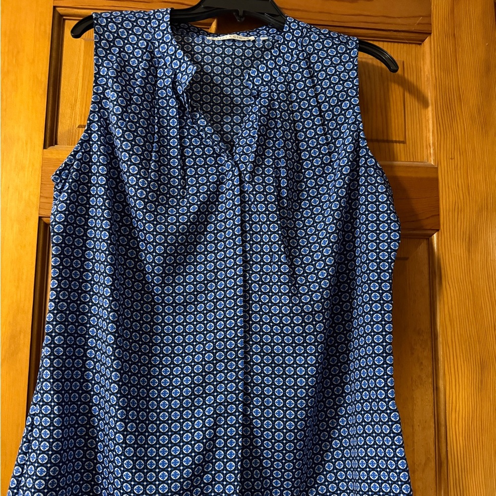 Violet & Claire Navy Blue Geometric Blouse